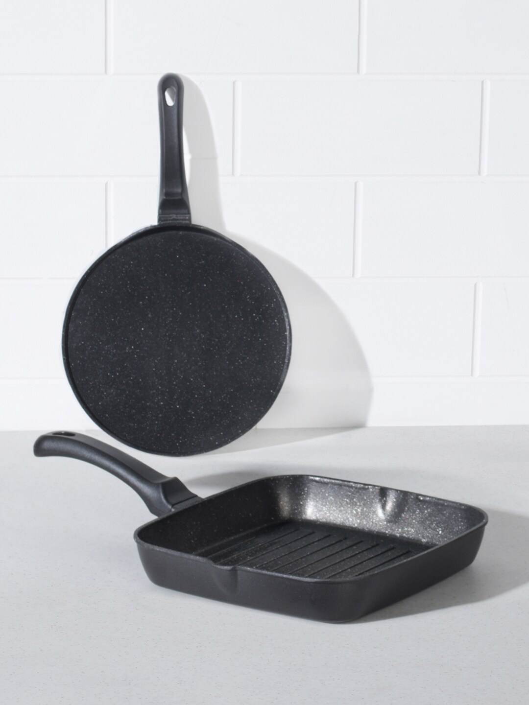 

BERGNER 2 Pcs Black Solid Cookware Set