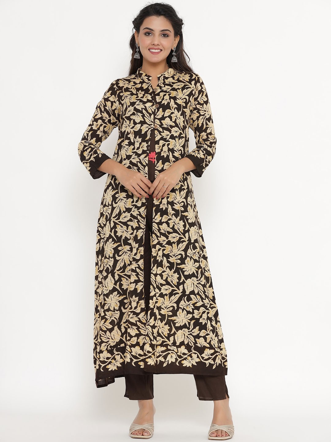 

VEDANA Women Brown Floral Printed Empire Kurta with Trousers