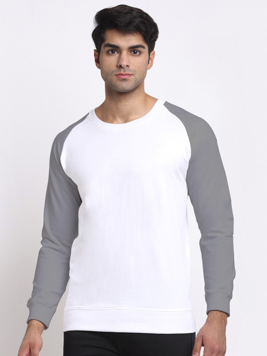 

Friskers Men White Sweatshirt