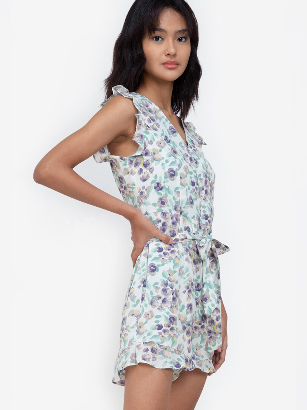 

ZALORA BASICS White & Green Printed Flutter Sleeve Wrap Playsuit