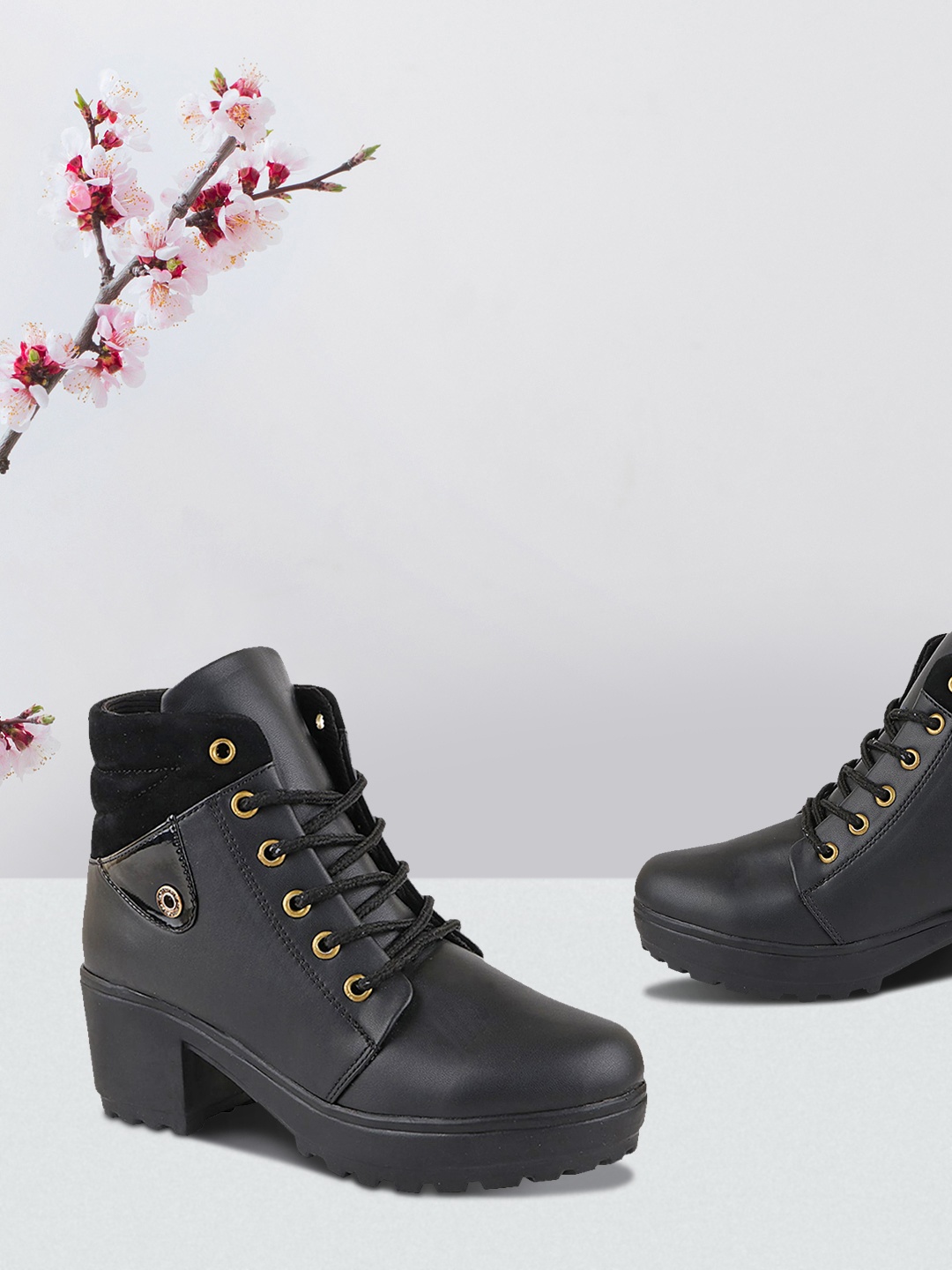 

Shoetopia Girls Black Kitten Heeled Boots