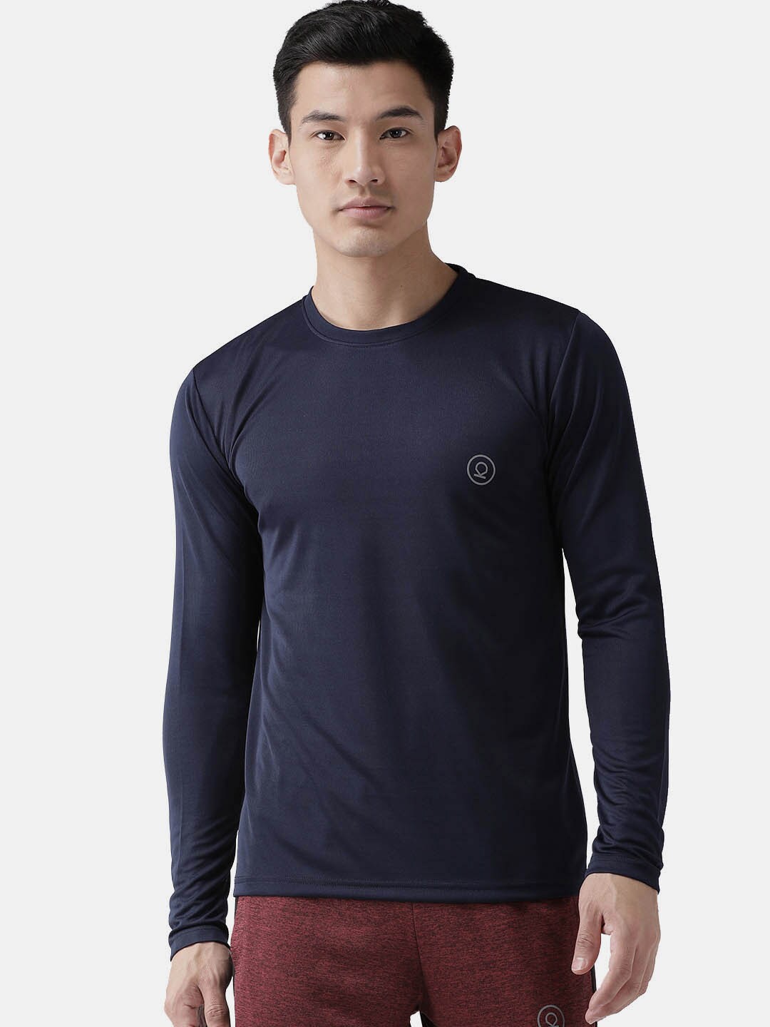 

CHKOKKO Men Navy Blue Applique Outdoor T-shirt