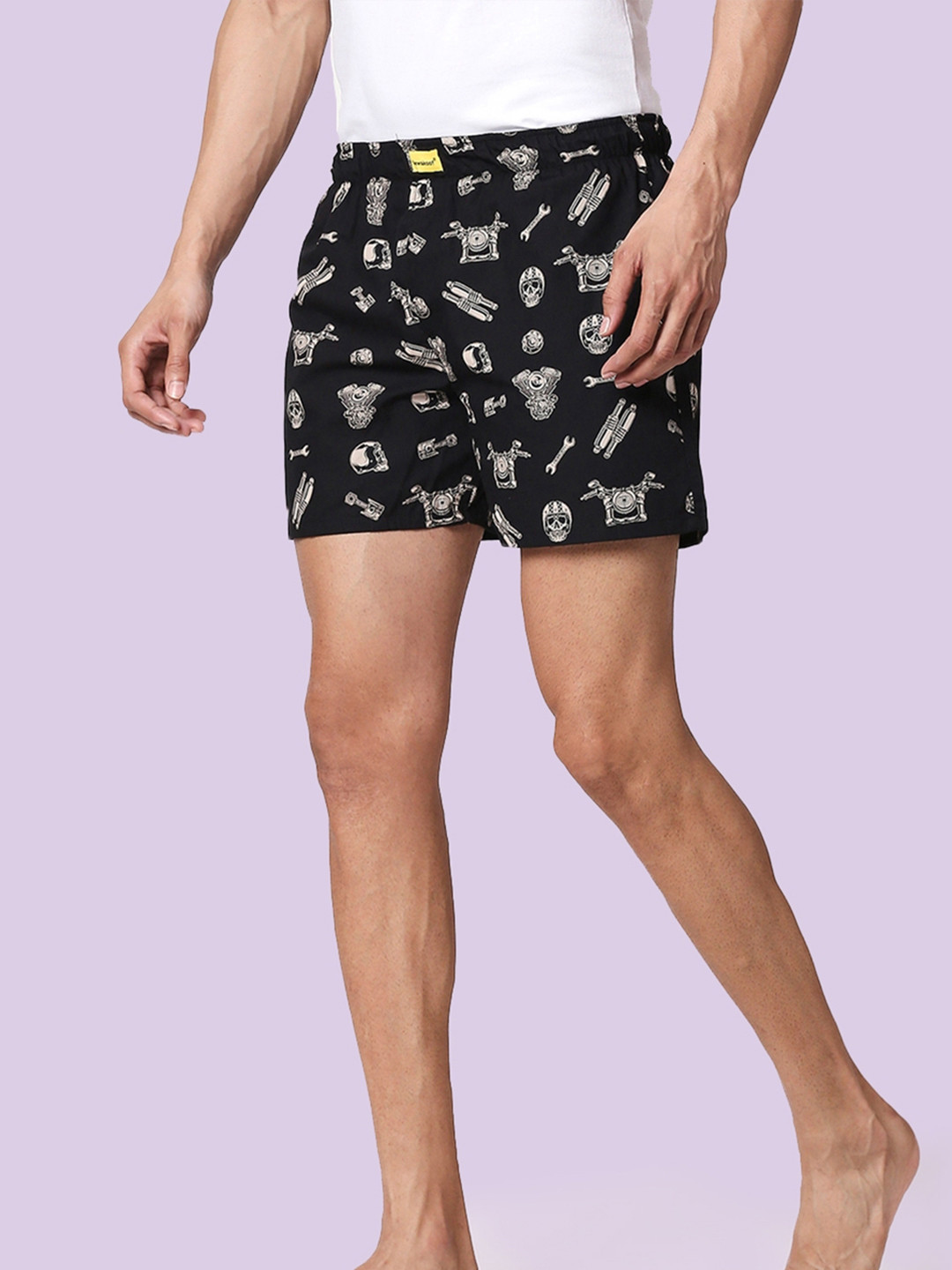 

Bewakoof Men Black & White Printed Boxers 235784