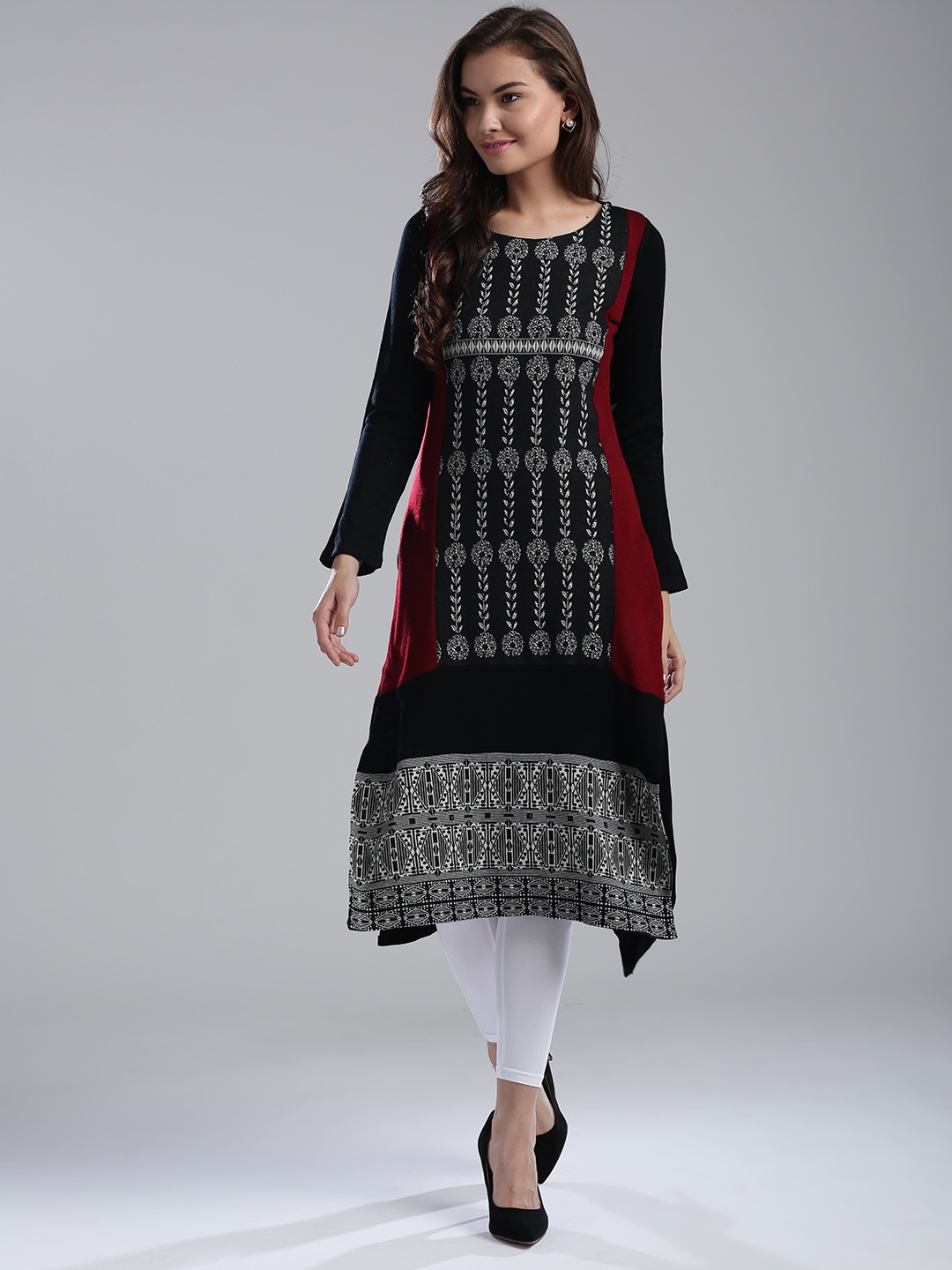 

W Women Black & White Woven Design Straight Winter Kurta