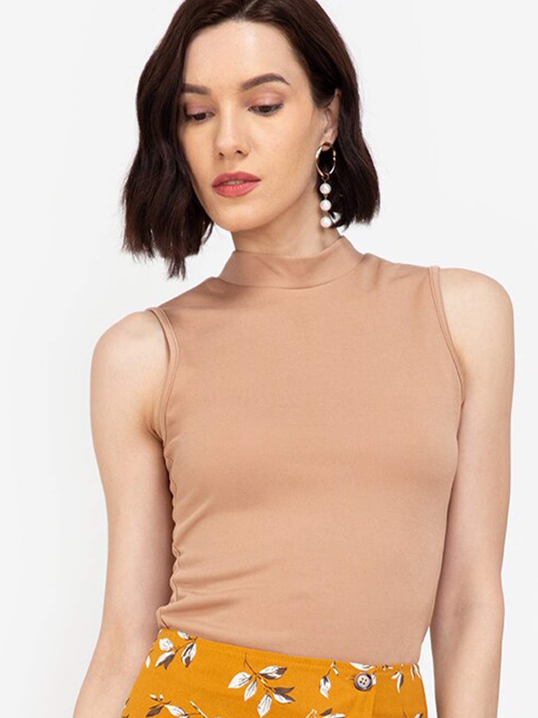 

ZALORA WORK Brown Mock Neck Top