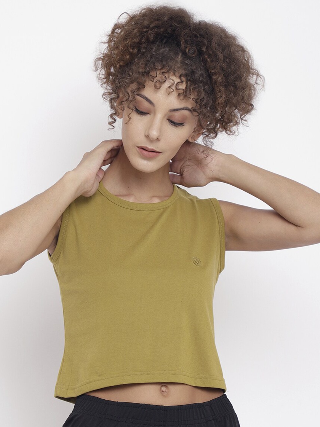 

CHKOKKO Olive Green Solid Crop Sports Gym Top