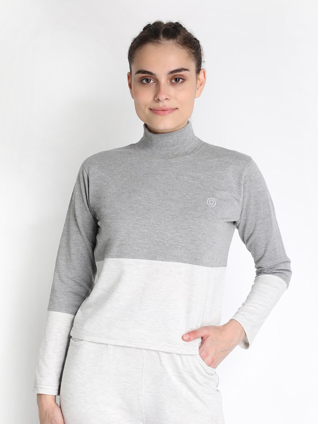 

CHKOKKO Women Grey & White Colourblocked High Neck T-shirt