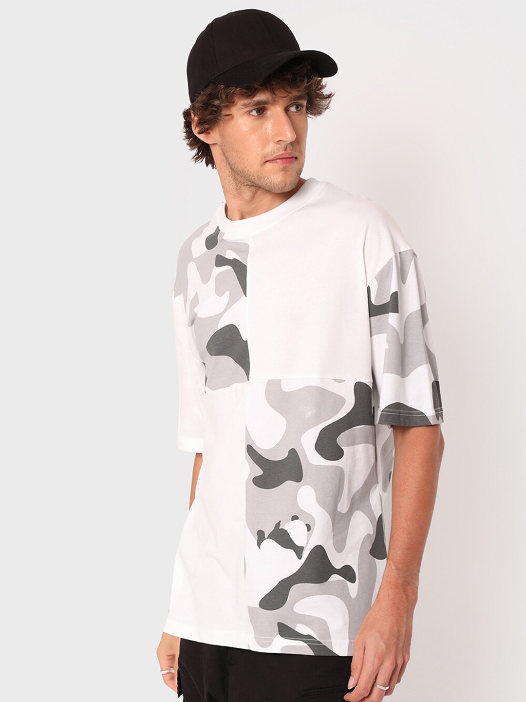 

Bewakoof Men White Camouflage Printed Oversized T-shirt
