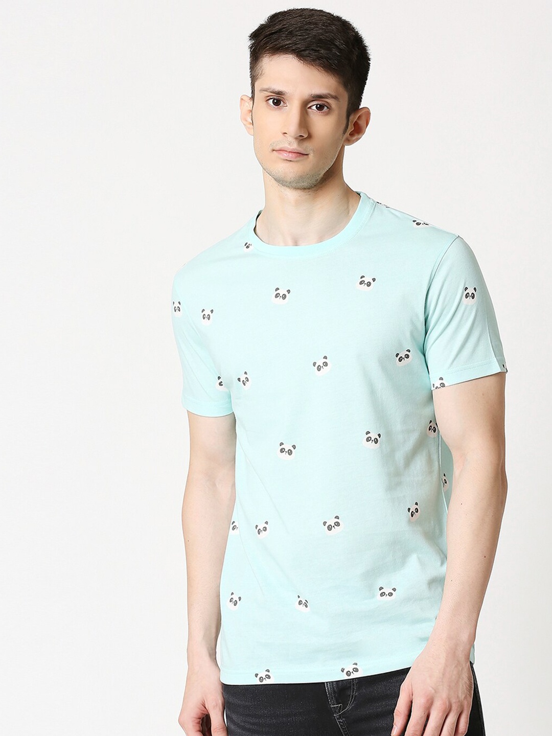 

Bewakoof Men Blue Panda Printed Pure Cotton T-shirt