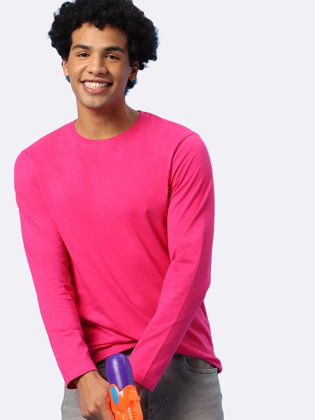 

Bewakoof Men Pink Solid T-shirt