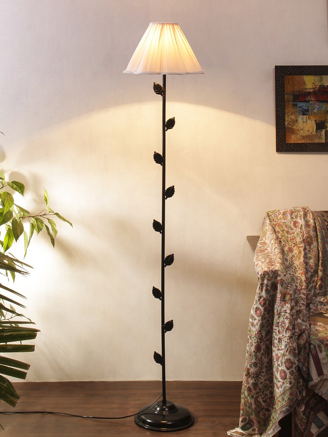 

Devansh Off-White & Black Solid Cotton Shade Iron Floor Lamp