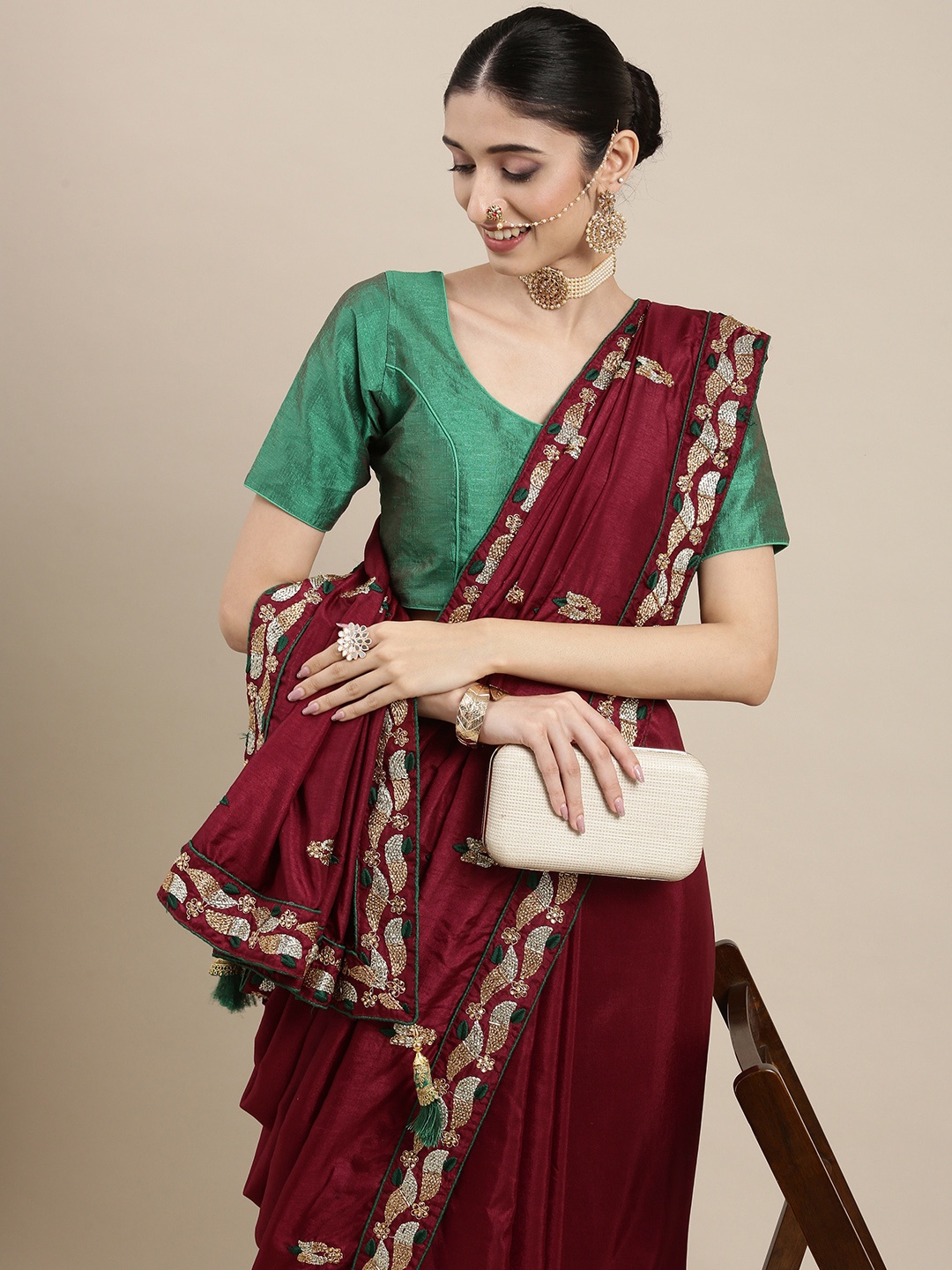 

PERFECTBLUE Maroon & Green Ethnic Motifs Embroidered Silk Blend Saree