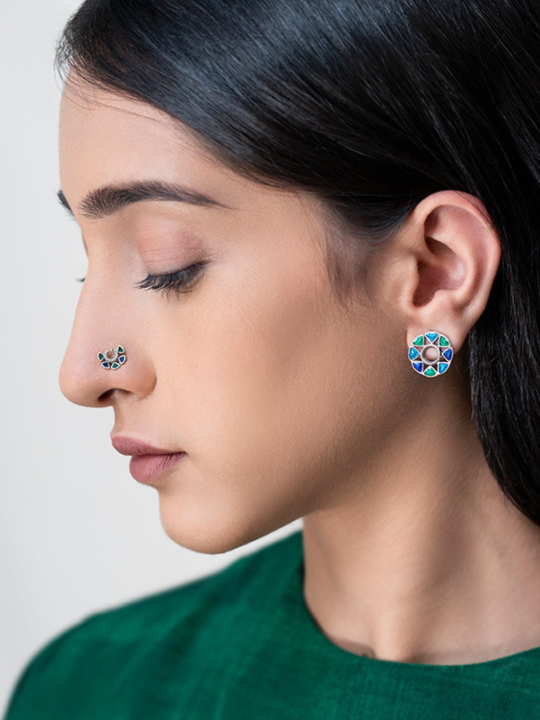 

SHAYA Oxidised 925 Silver-Toned & Blue Enamelled Nosepin