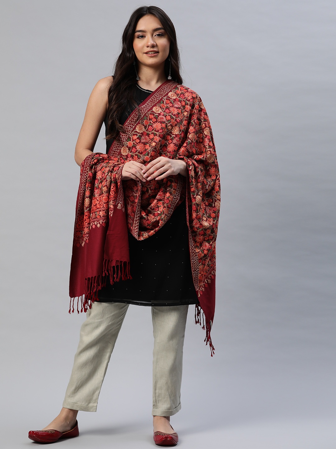 

WEAVERS VILLA Women Maroon Printed Shawl