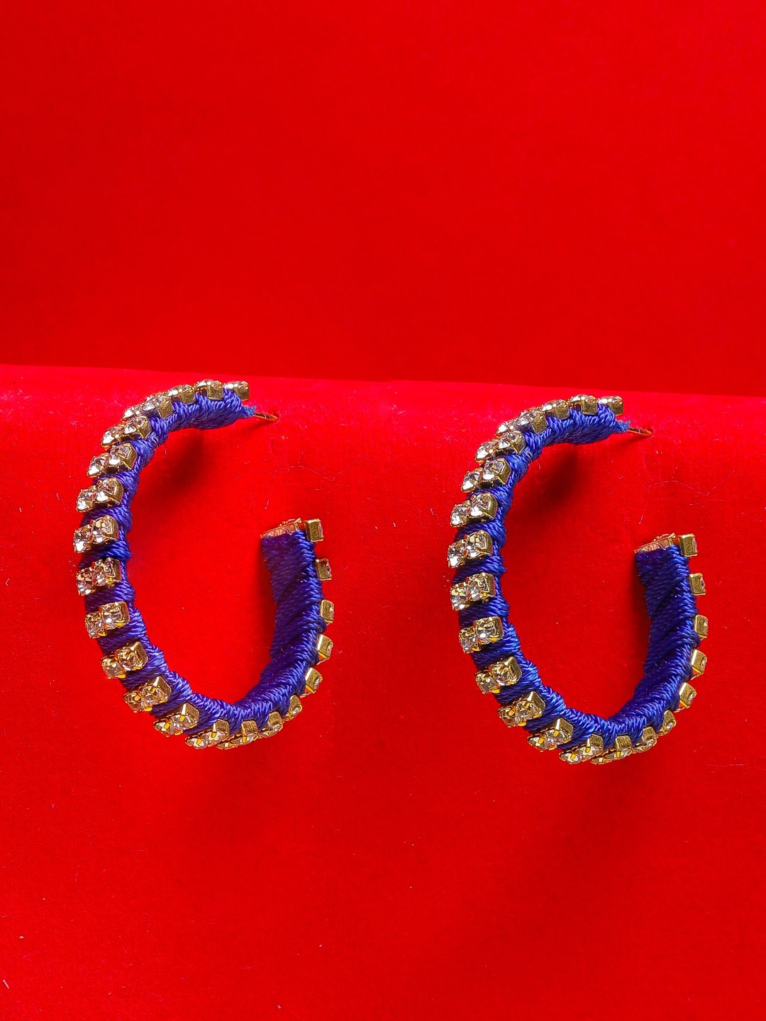 

DIVA WALK EXCLUSIVE Gold & Blue Contemporary Half Hoop Earrings