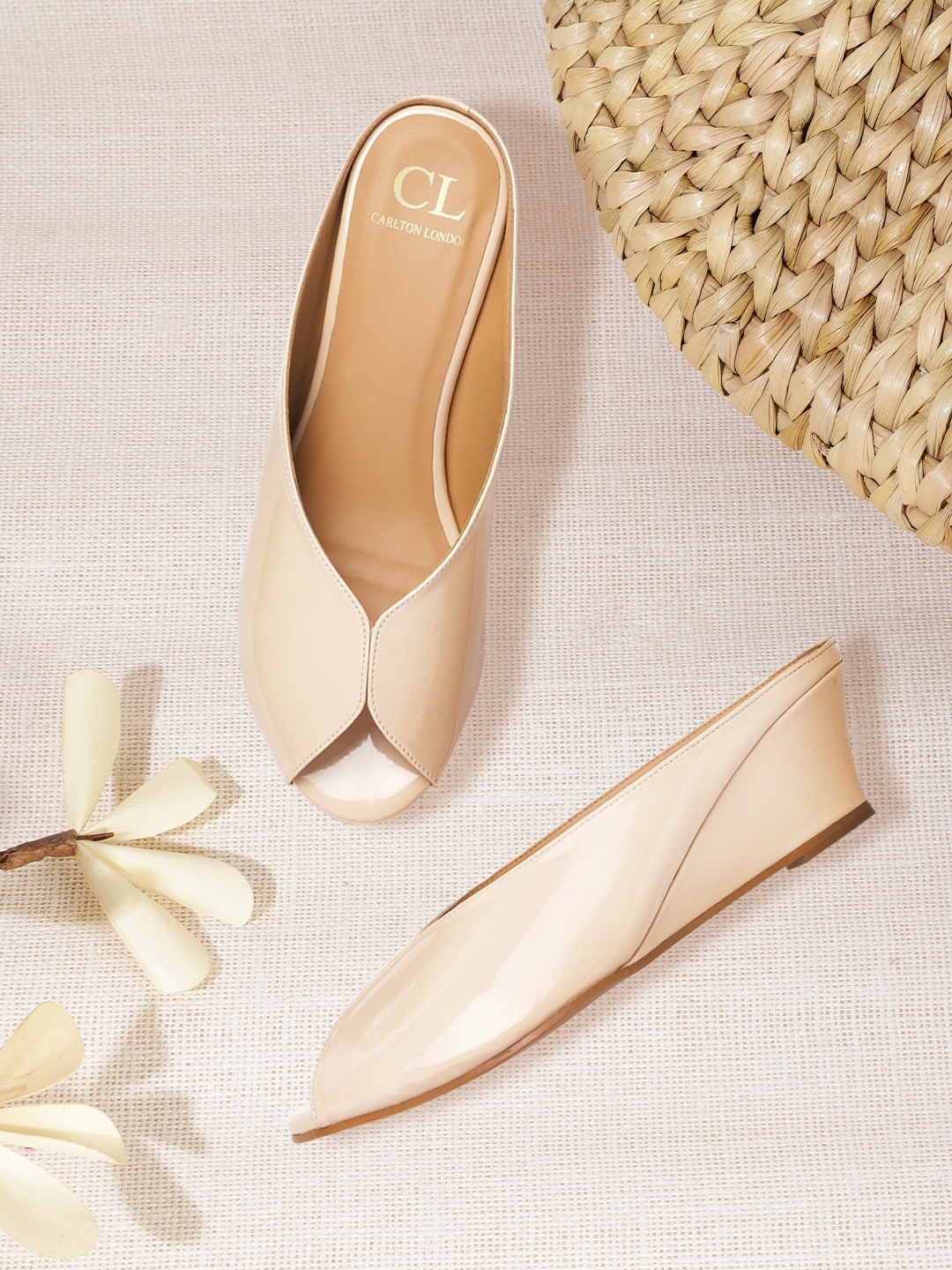 

Carlton London Beige Patent Finish Peep Toe Wedges