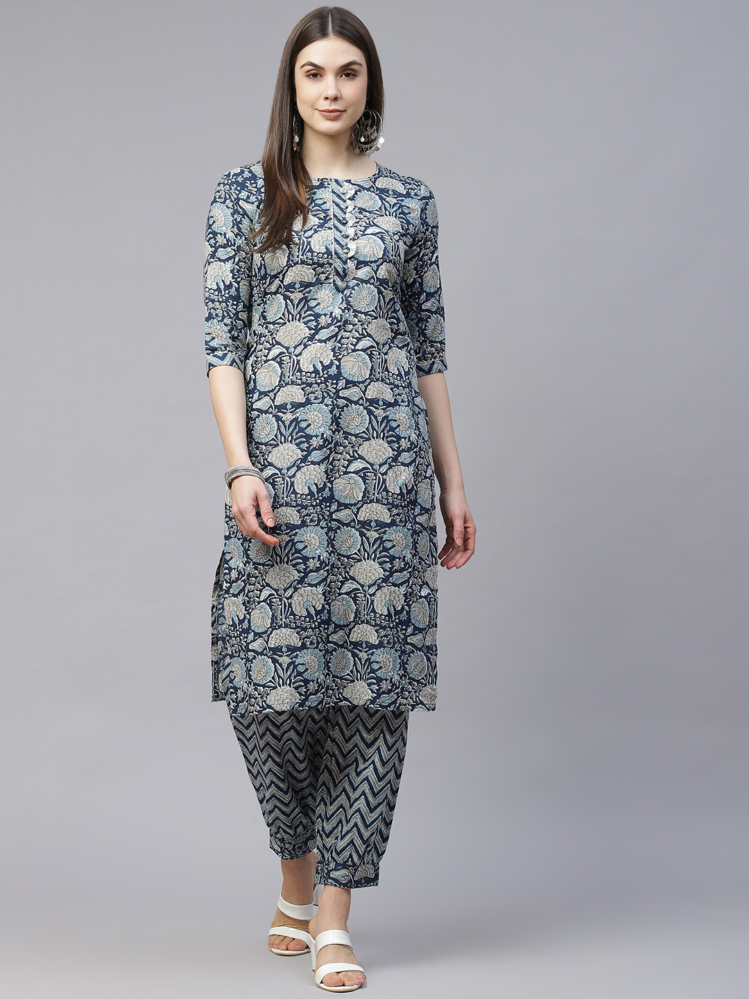

SILVER STOCK Women Navy Blue Pure Cotton Ethnic Motifs Printed Kurta with Trousers