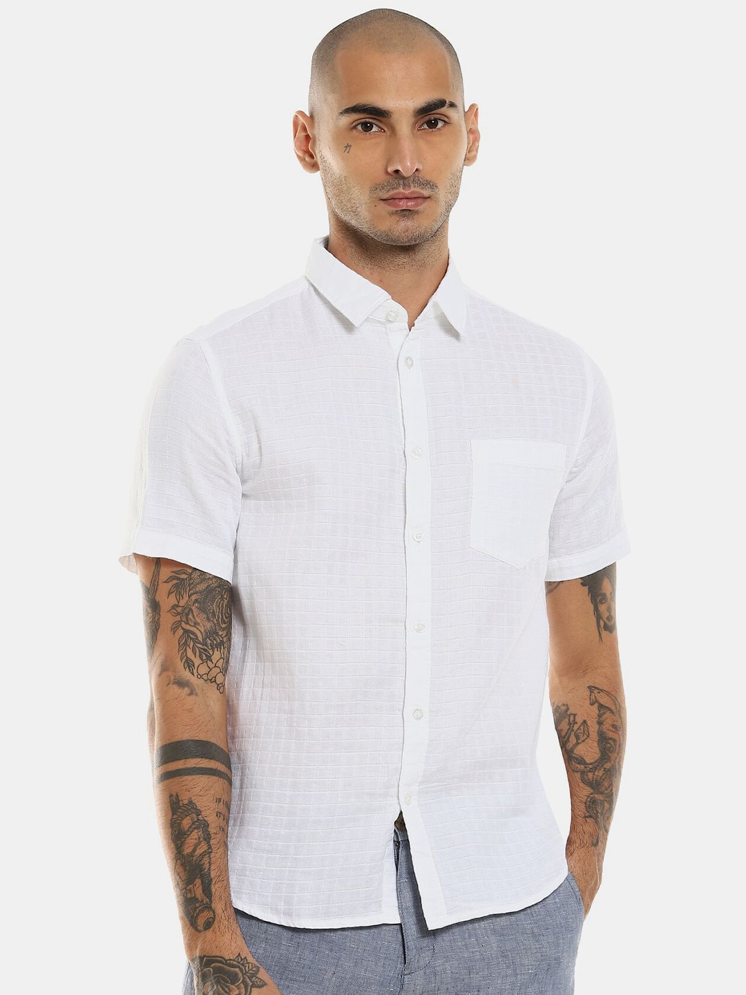 

Ruggers Men White Micro Checks Checked Cotton Casual Shirt