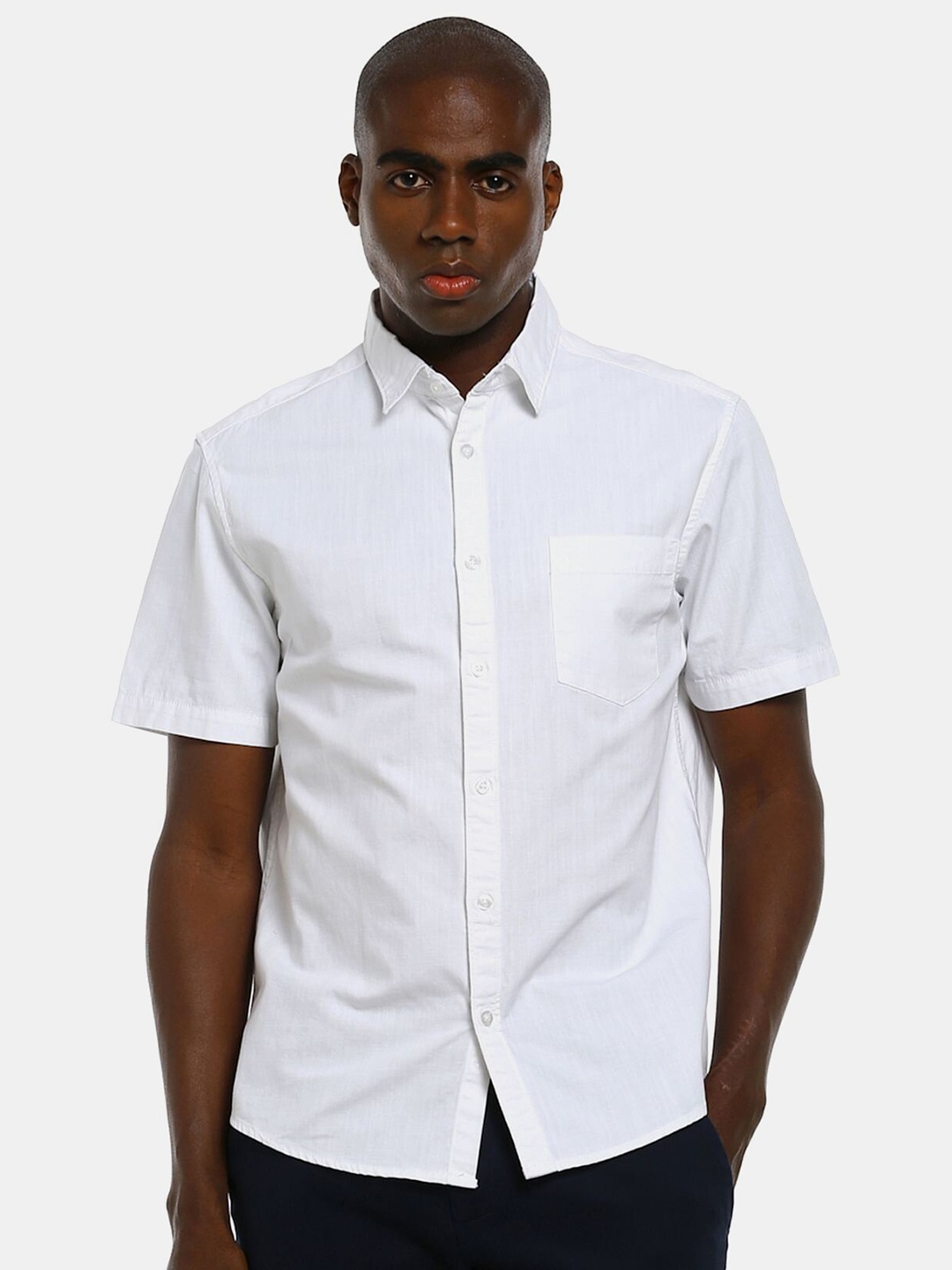 

Ruggers Men White Cotton Casual Shirt