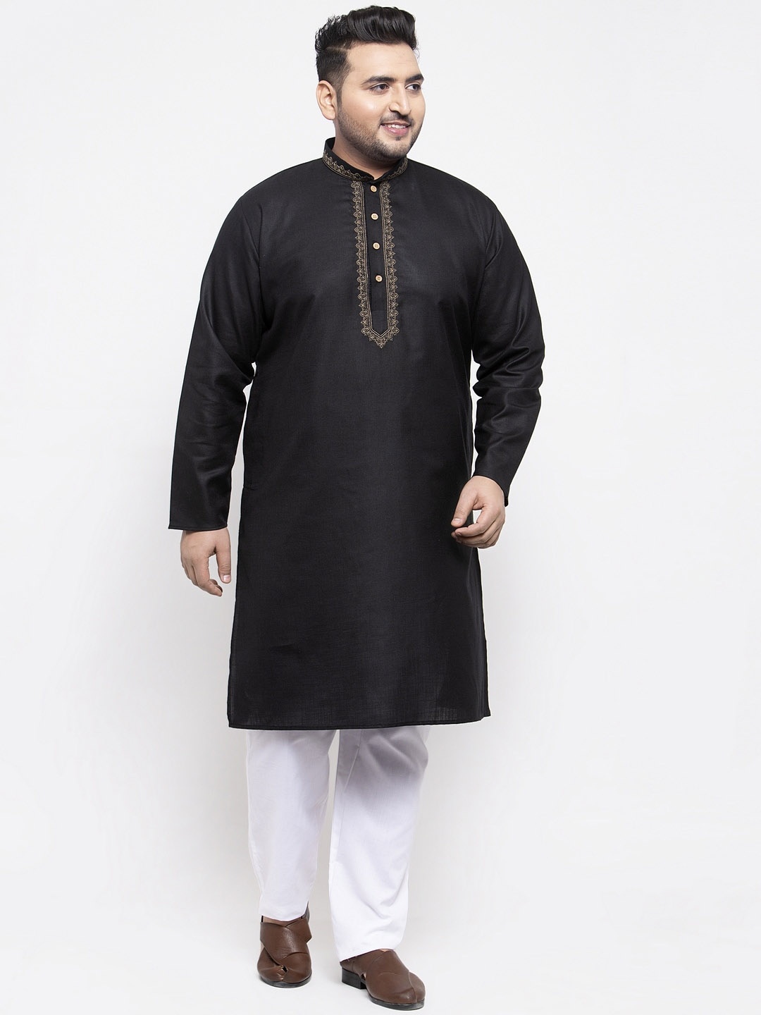 

plusS Men Plus Size Black Solid Pure Cotton Kurta With Pyjamas