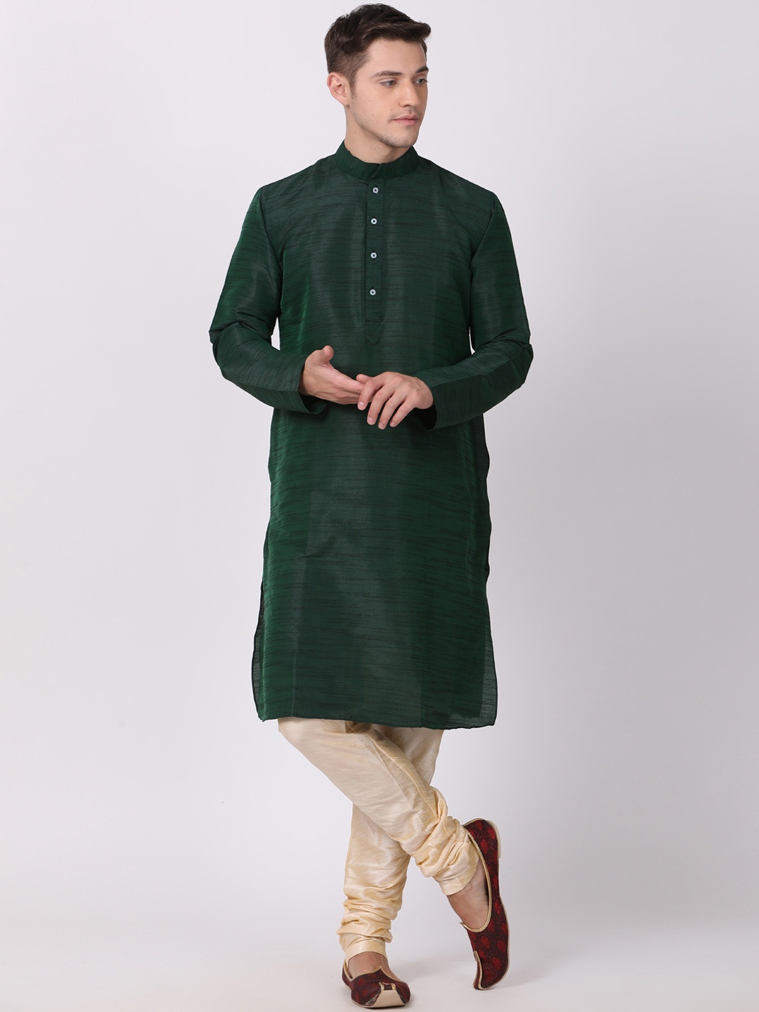 

TABARD Men Green & Gold-Toned Dupion Plain Kurta with Churidar
