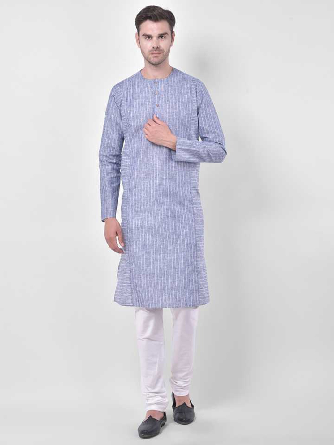 

TABARD Men Grey & Off-White Striped Cotton Linen Kurta with Churidar