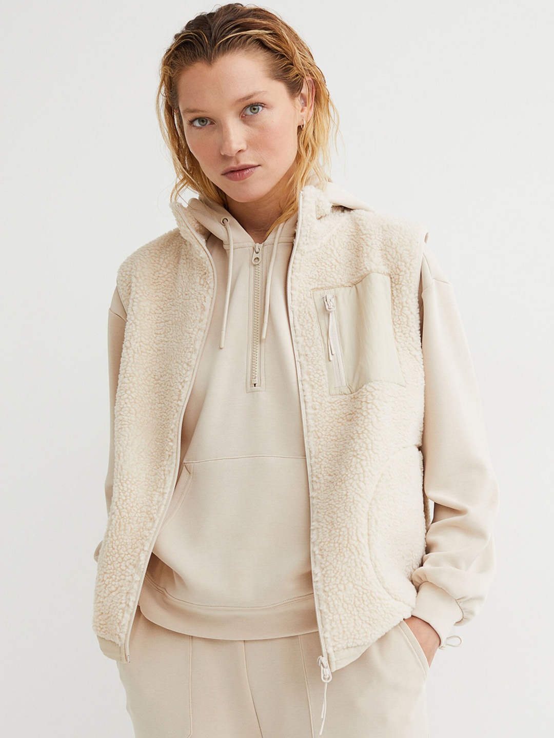 

H&M Women Beige Solid Faux Shearling Outdoor Gilet