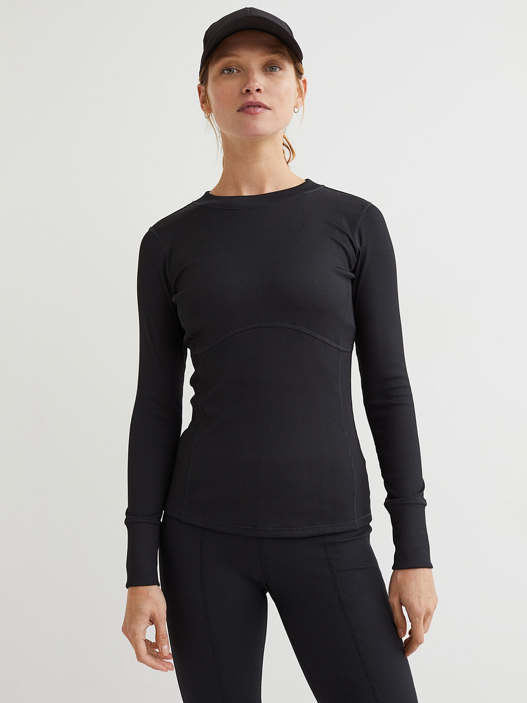 

H&M Women Black Ribbed Sports Top