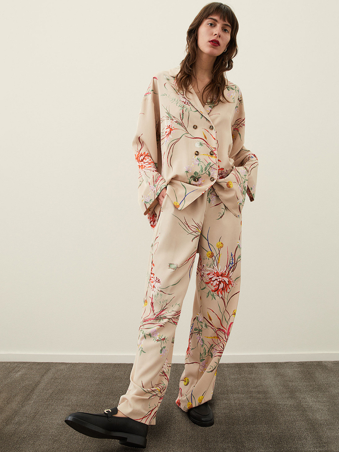 

H&M Women Beige & Red Printed Wide Trousers