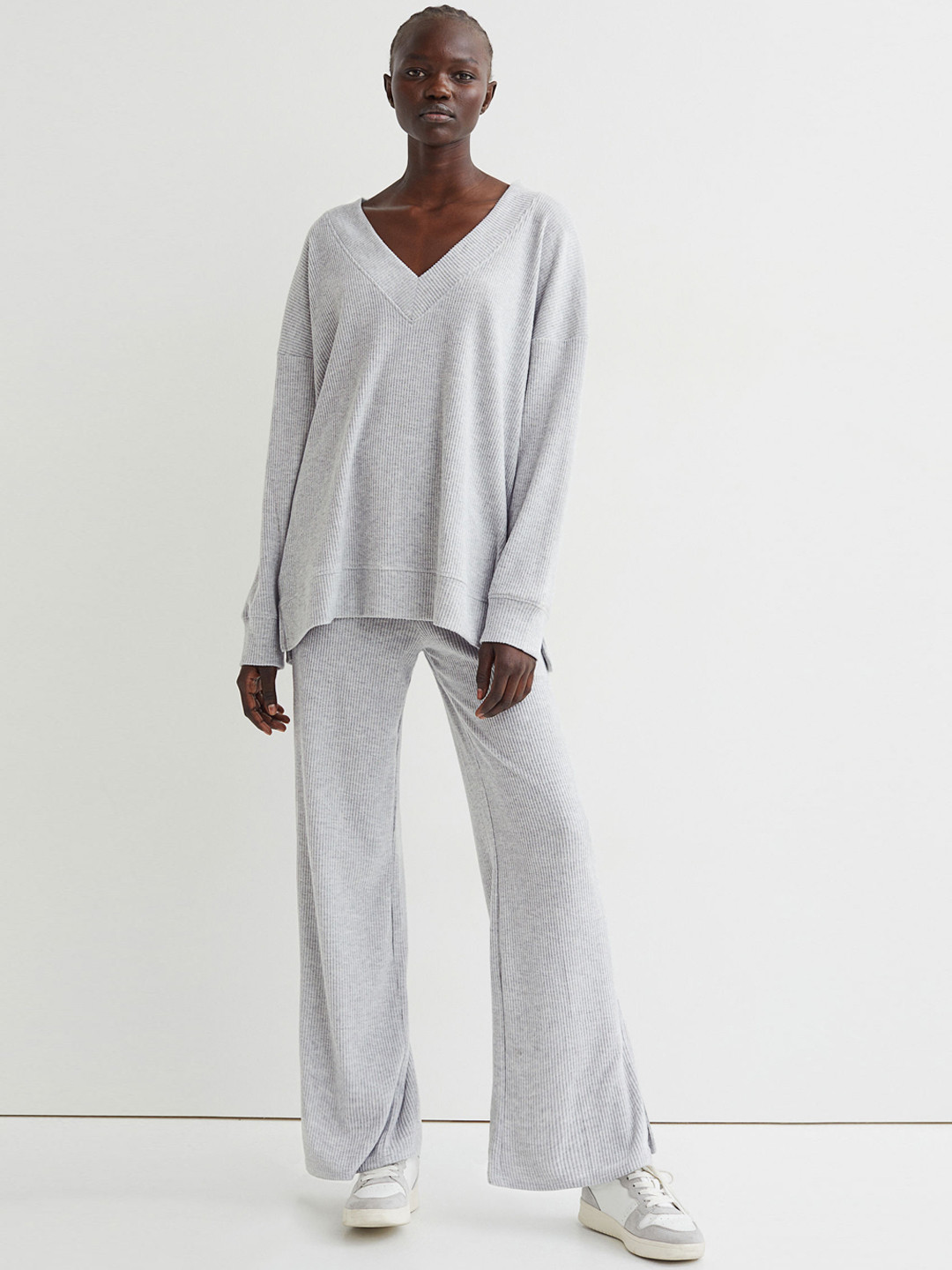 

H&M Women grey Ribbed trousers