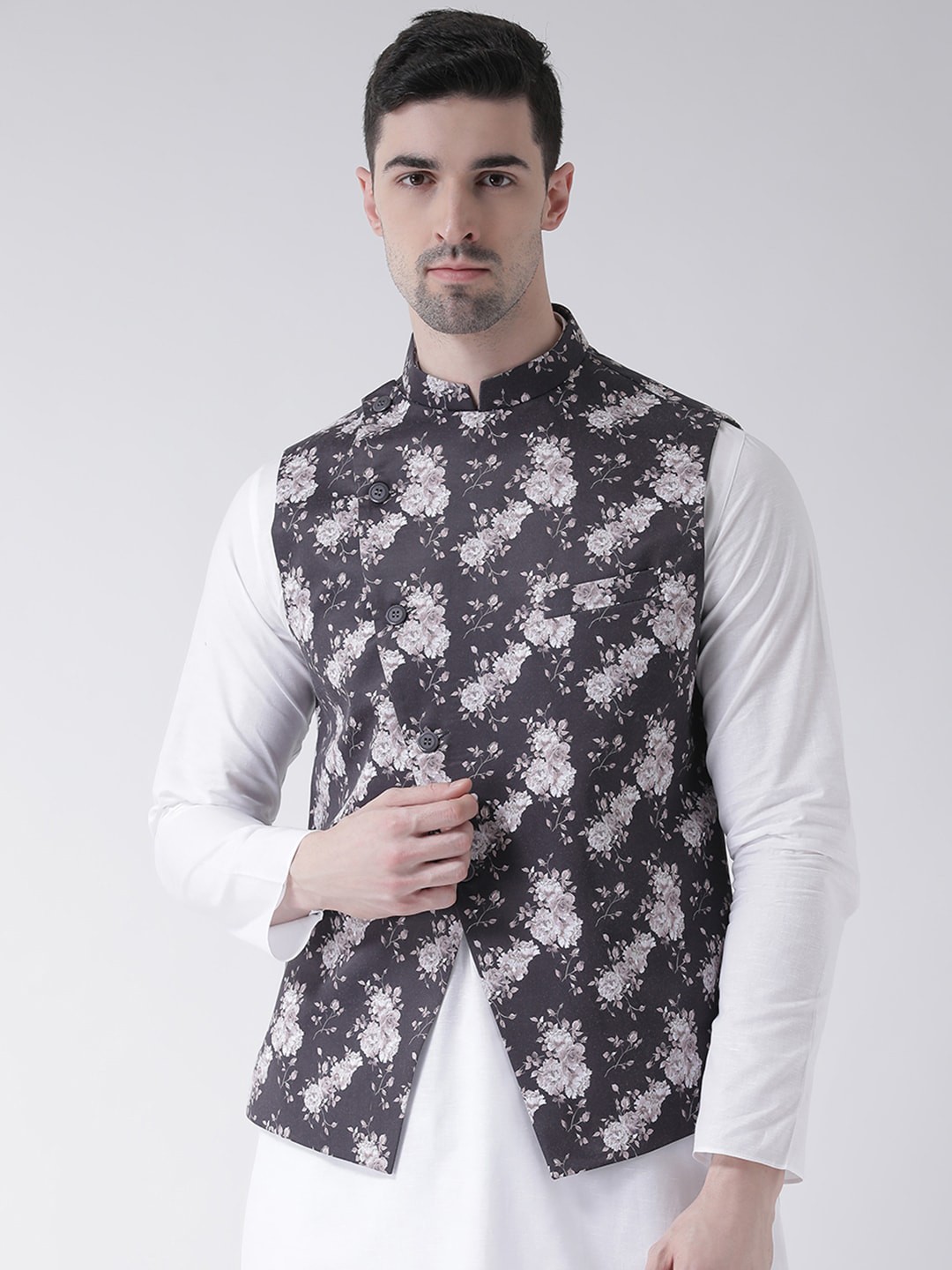 

TABARD Men Black & White Floral Printed Pure Cotton Nehru Jacket