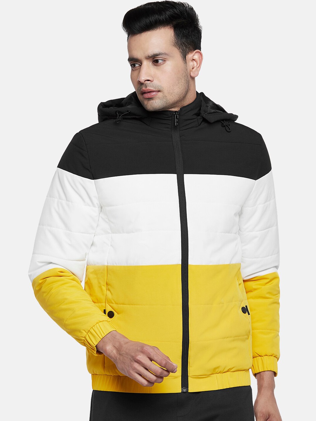 

Ajile by Pantaloons Men Black Colourblocked Puffer Jacket with Patchwork