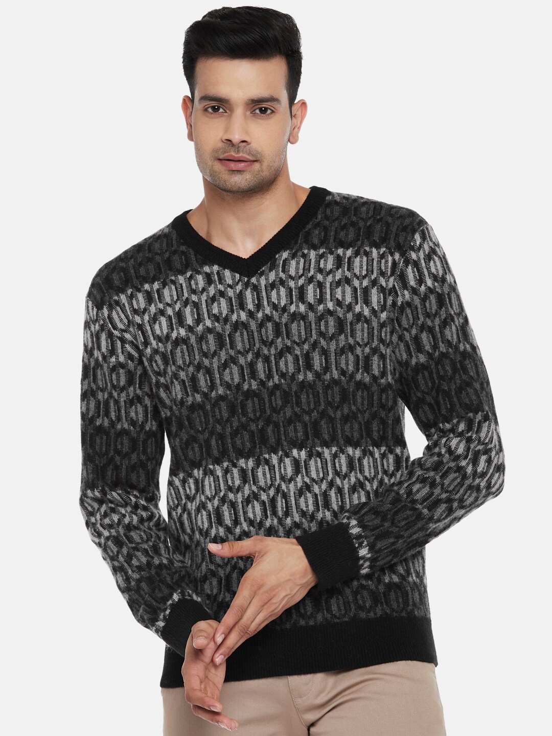 

BYFORD by Pantaloons Men Black & White Pullover