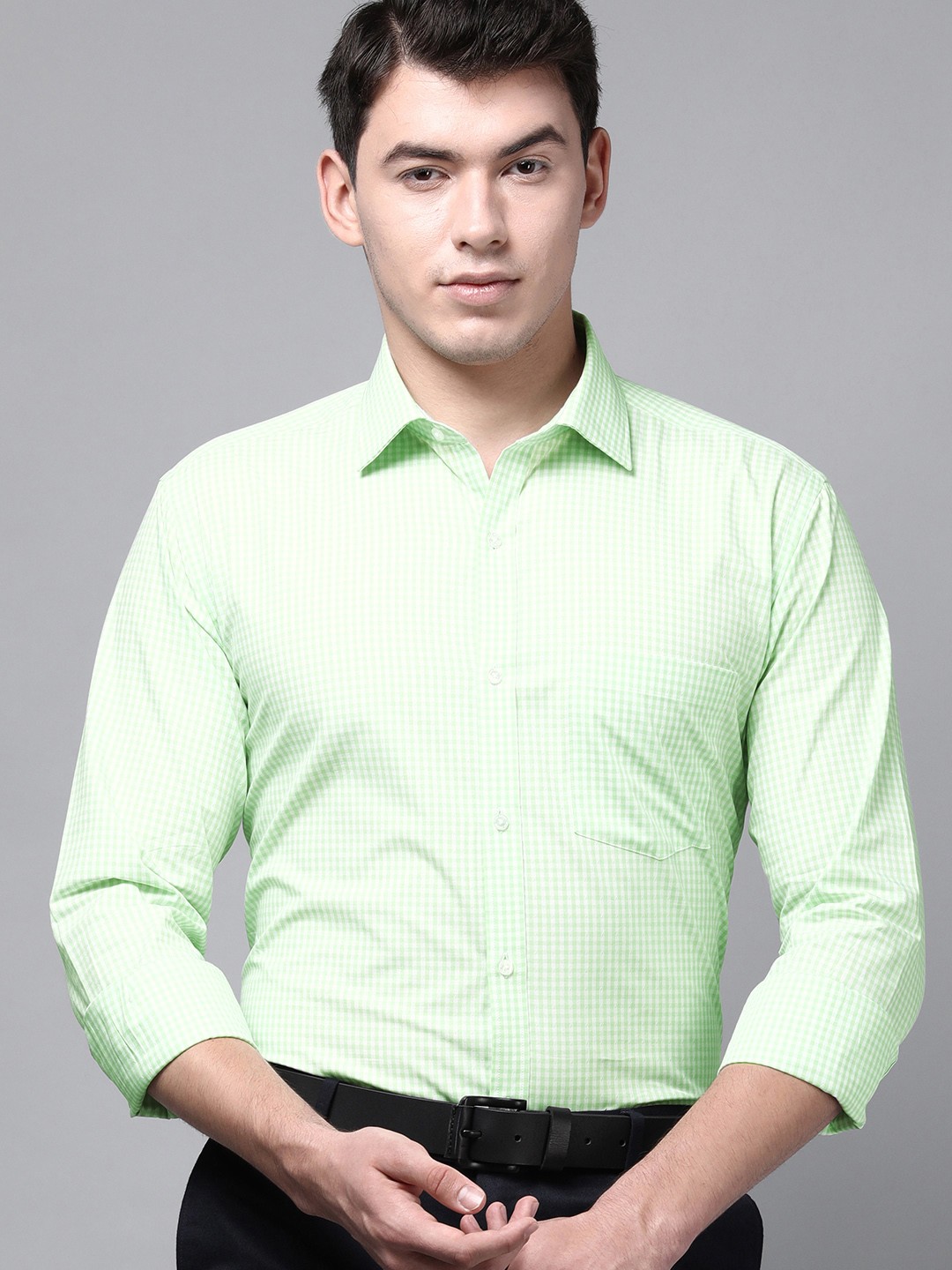 

Park Avenue Men Green Slim Fit Checked Formal Shirt