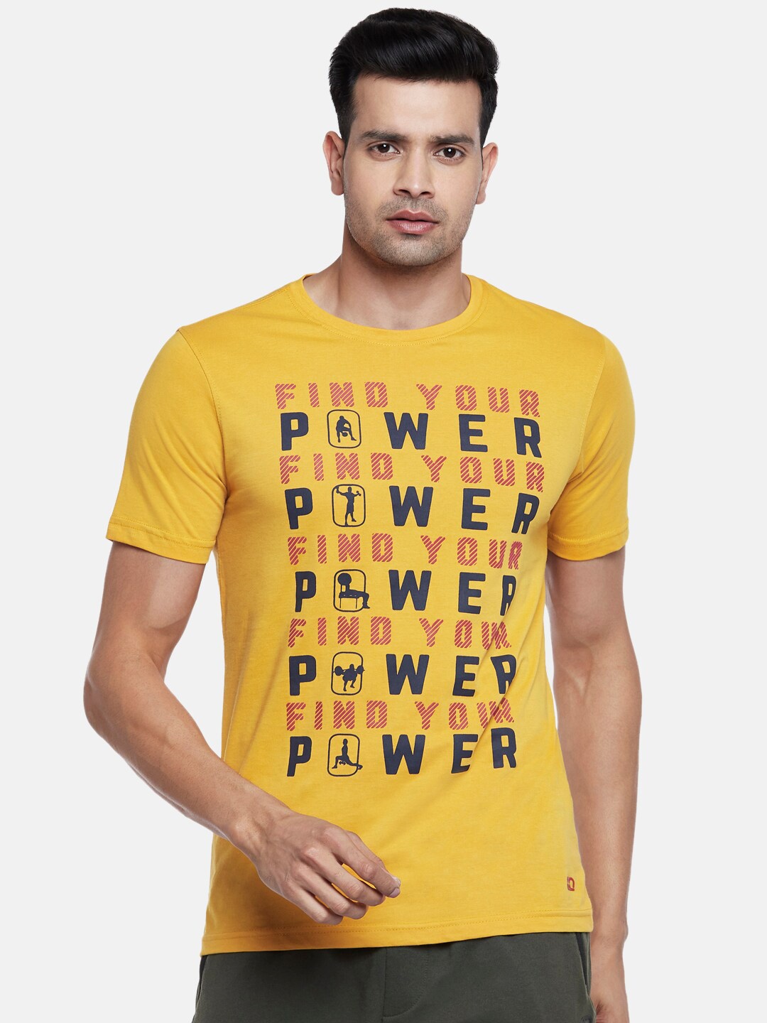 

Ajile by Pantaloons Men Mustard Yellow Typography Printed Slim Fit T-shirt