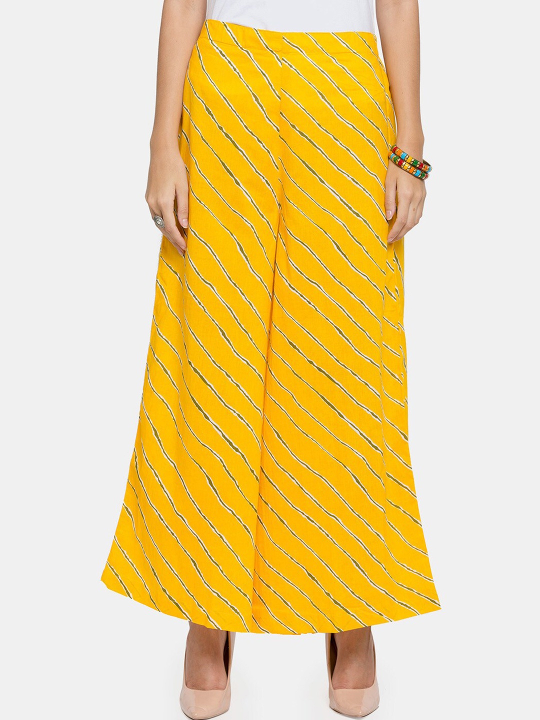 

Enchanted Drapes Women Yellow & White Printed Pure Cotton Flared Palazzos