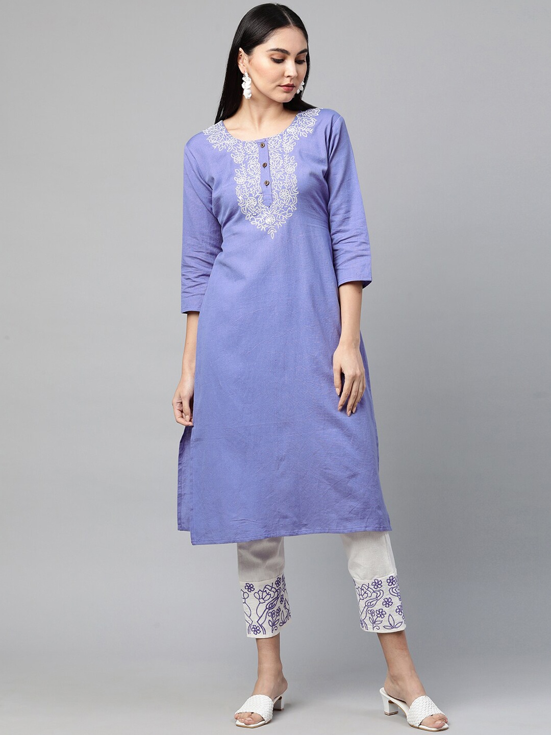 

FASHOR Women Blue Floral Embroidered Thread Work Pure Cotton Kurta with Trousers