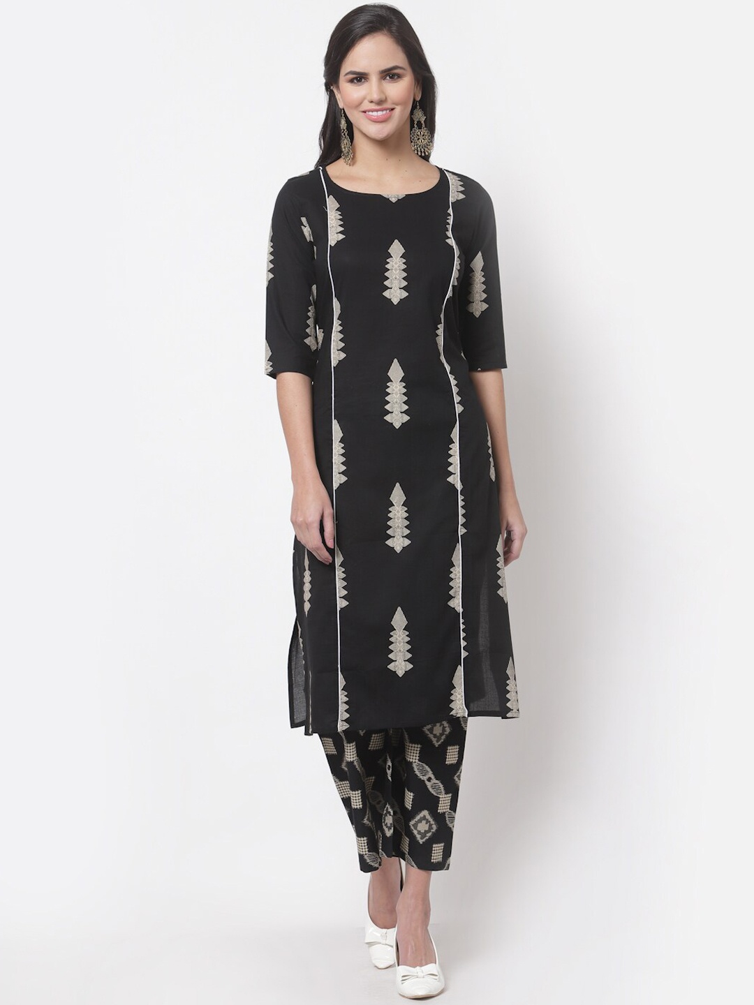 

Myshka Women Black Ethnic Motifs Printed Panelled Pure Cotton Kurta with Trousers