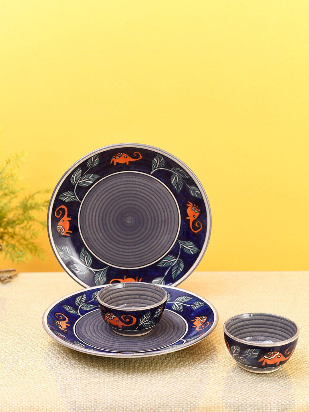 

AAKRITI ART CREATIONS Set Of 4 Blue & Grey Printed Dinner Set
