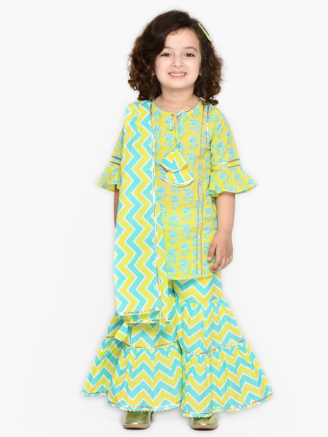 

SAKA DESIGNS Girls Green Floral Printed Pure Cotton Kurta with Dhoti Pants