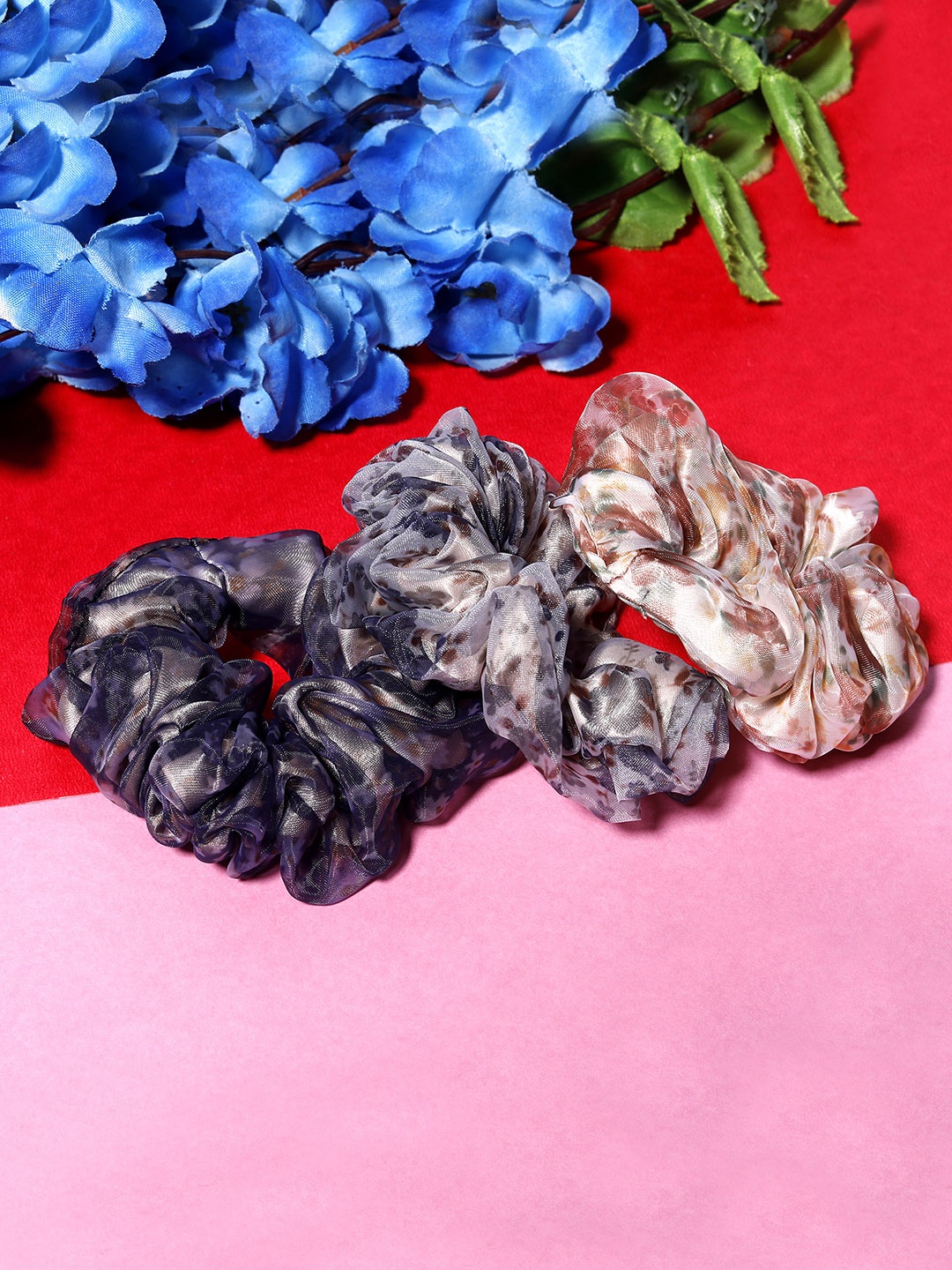 

Blueberry Women Set of 3 Printed Scrunchies, Navy blue