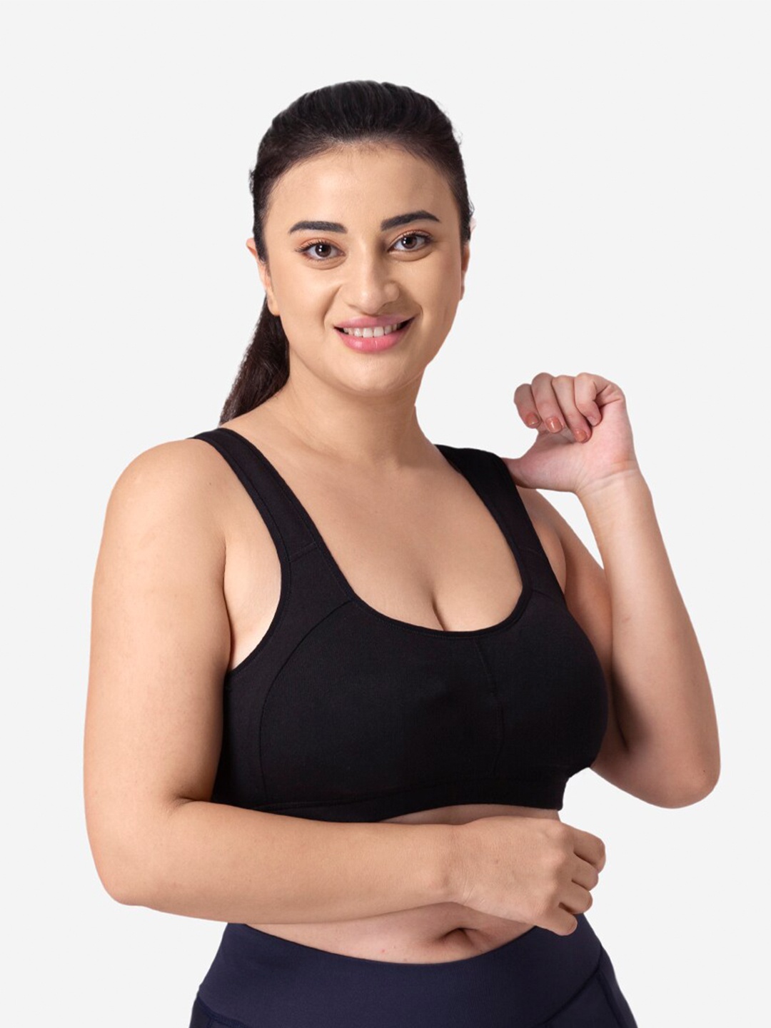 

Dermawear Black Solid Sports Lightly Padded Bra