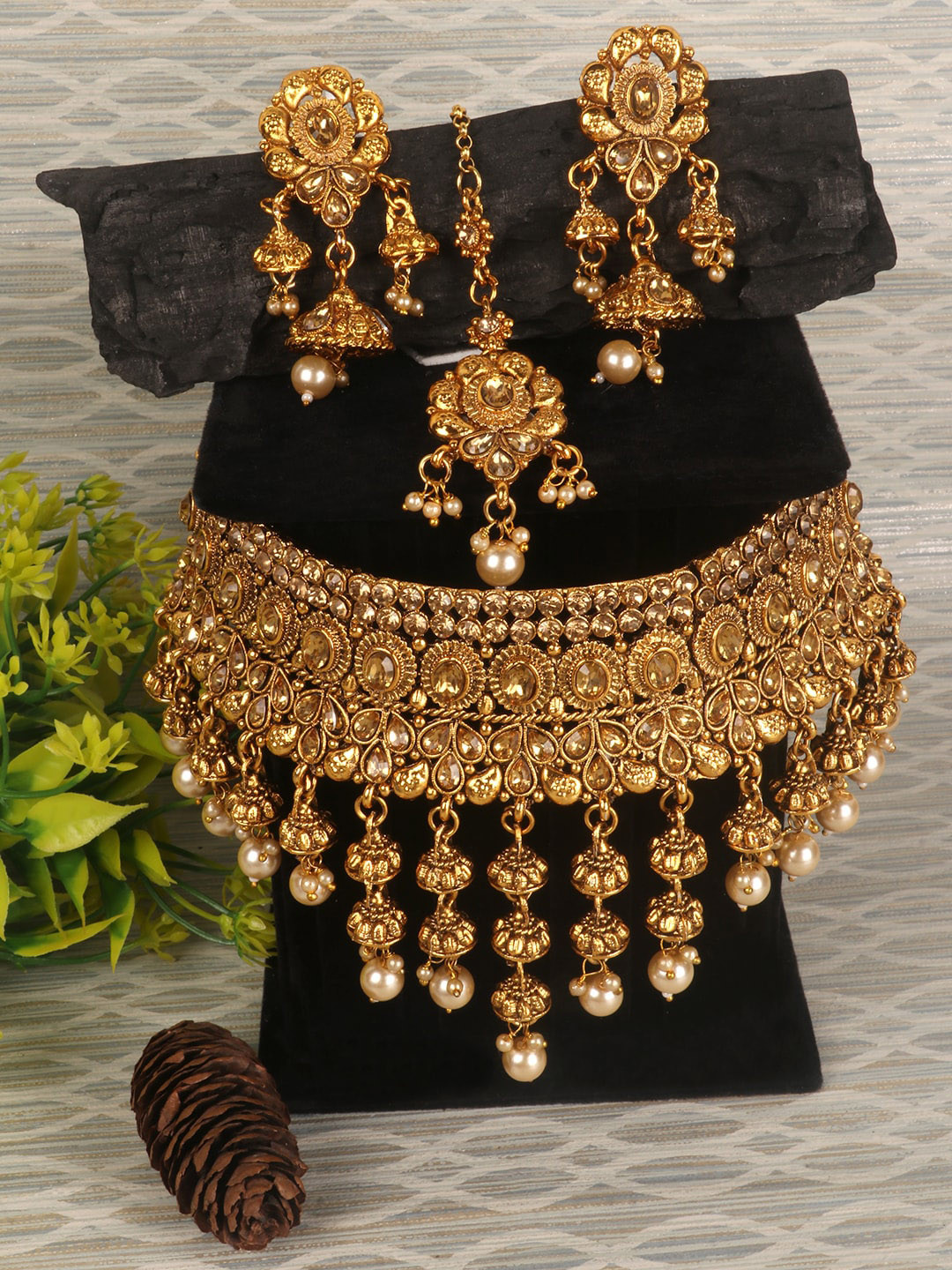 

PENNY JEWELS Gold-Plated Stone-Studded Traditional Floral Jewellery Set