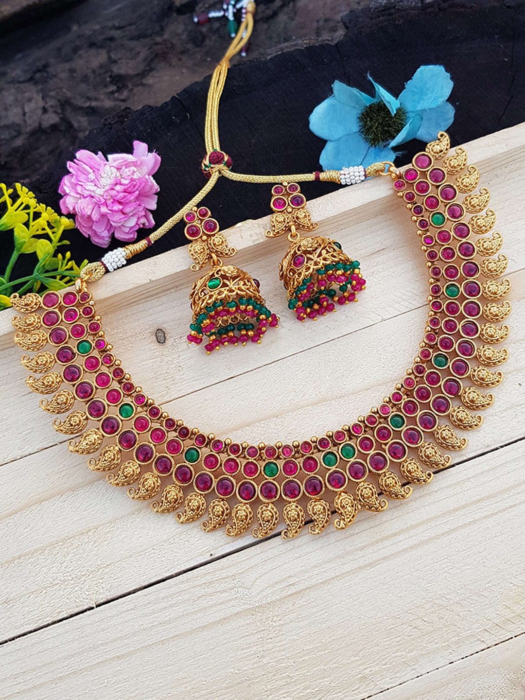 

GRIIHAM Woman Gold-Plated Red & Green Jewellery Set