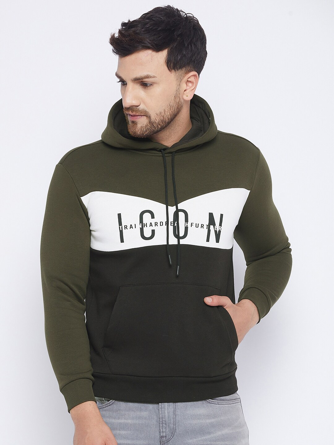 

QUBIC Men Olive Green Printed Hooded Sweatshirt