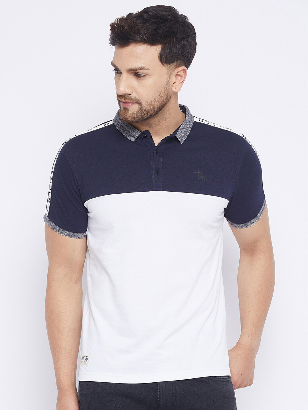 

QUBIC Men Navy Blue & White Polo Collar T-shirt