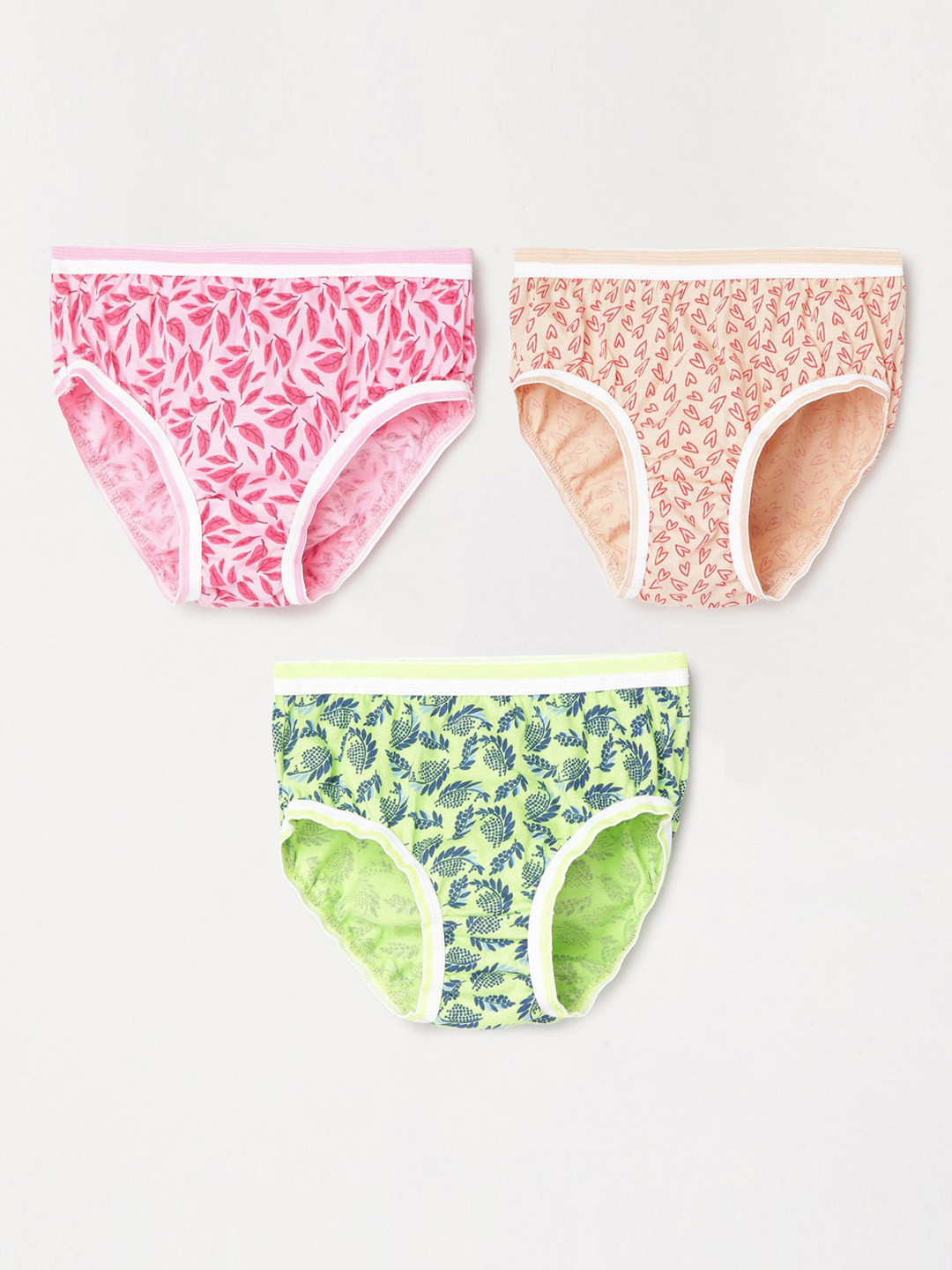 

max Girls Pack Of 3 Printed Cotton Basic Briefs, Multi