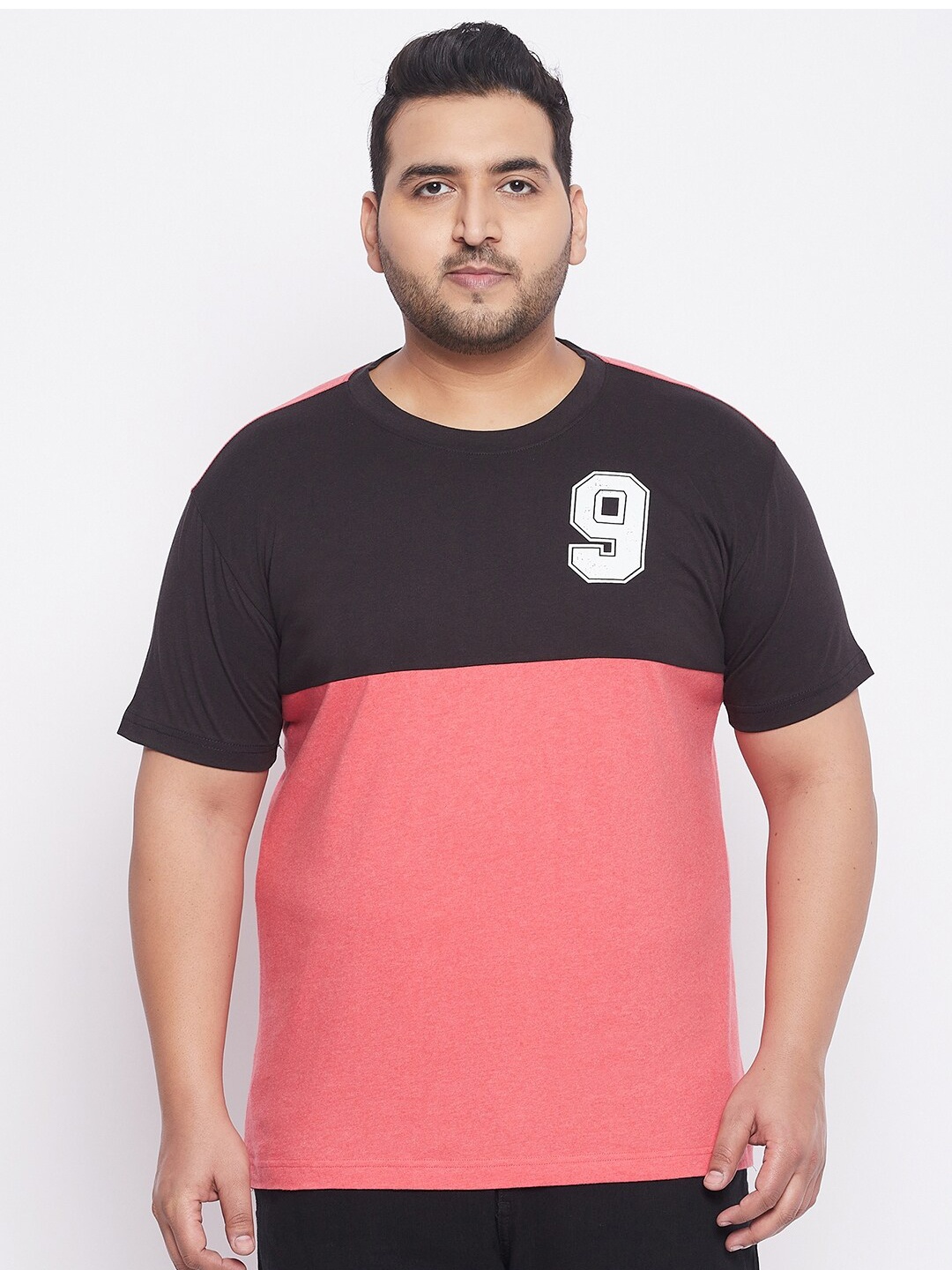 

bigbanana Plus Size Men Pink & Black Colourblocked T-shirt