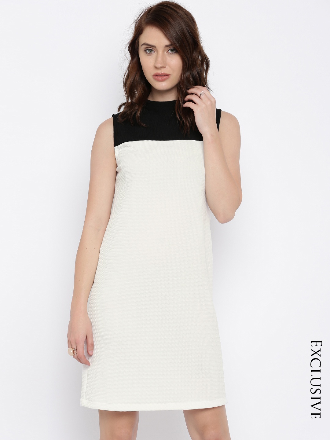 

Miss Chase Women White colourblock Sheath Dress