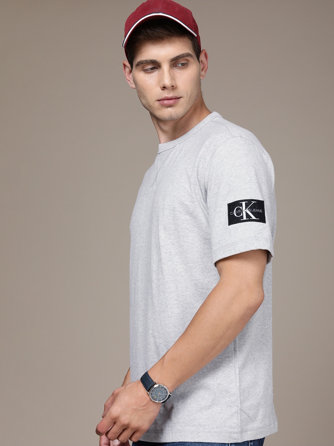 

Calvin Klein Jeans Men Grey Melange Applique Detail Pure Cotton T-shirt